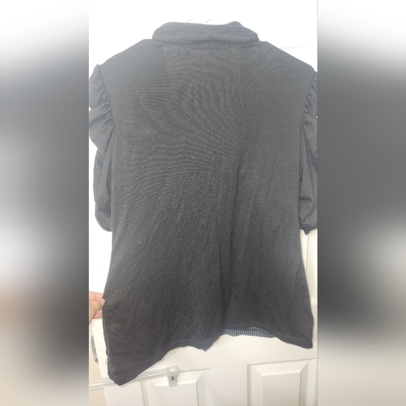 Maurices Top, Size XXL, Black and White - Picture 2 of 6
